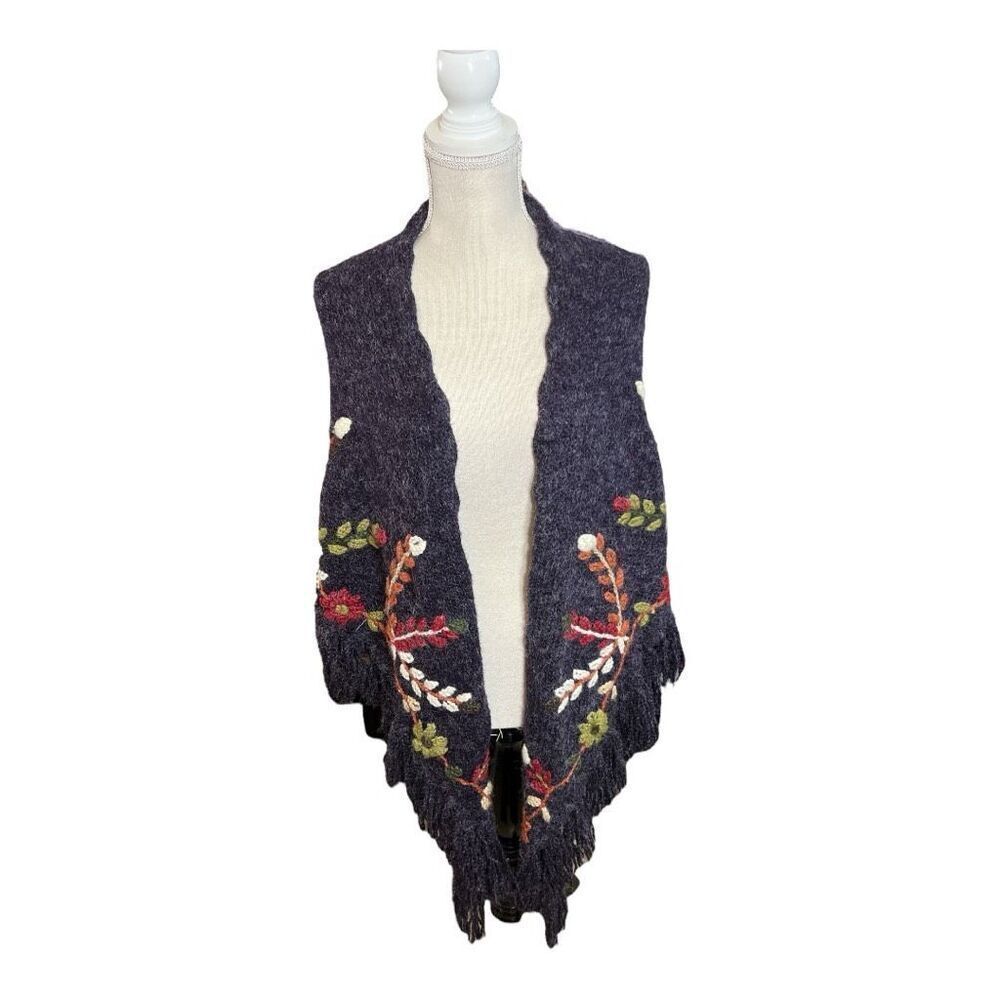 Peruvian Trading Co Fringe Knit Poncho Cape One Size Purple Red Floral - Picture 2 of 10